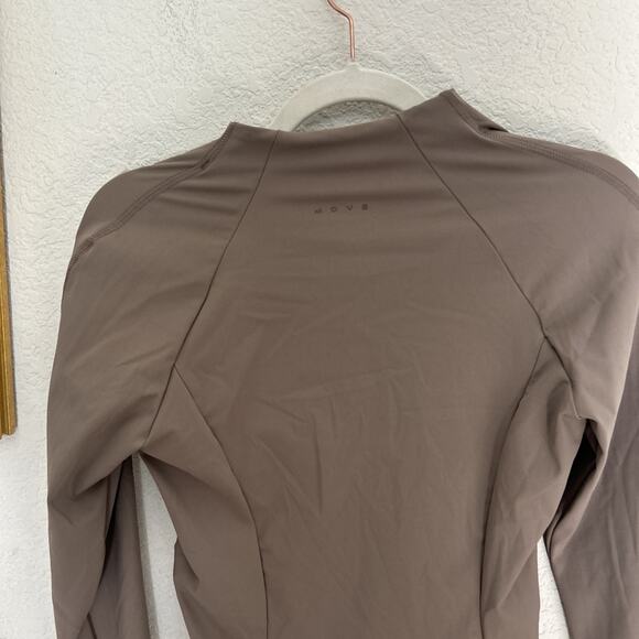 H&M Move Activewear Full Zip Jacket with Softmove in Brown Size S - Picture 8 of 8